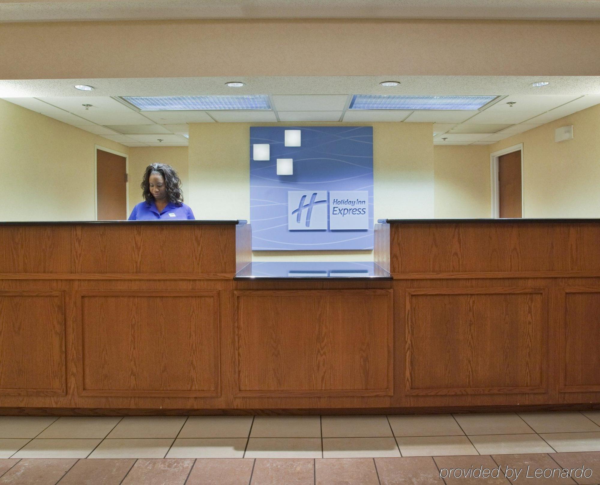 Holiday Inn Express Hotel & Suites Kinston By Ihg Interior photo